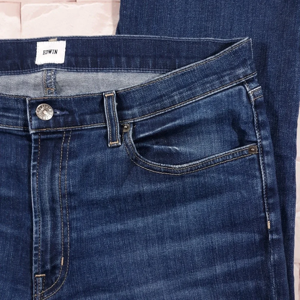 Edwin Jeans Size 32 x 26.5 Blue Cotton Blend Made In USA Frayed Cuff Tapered